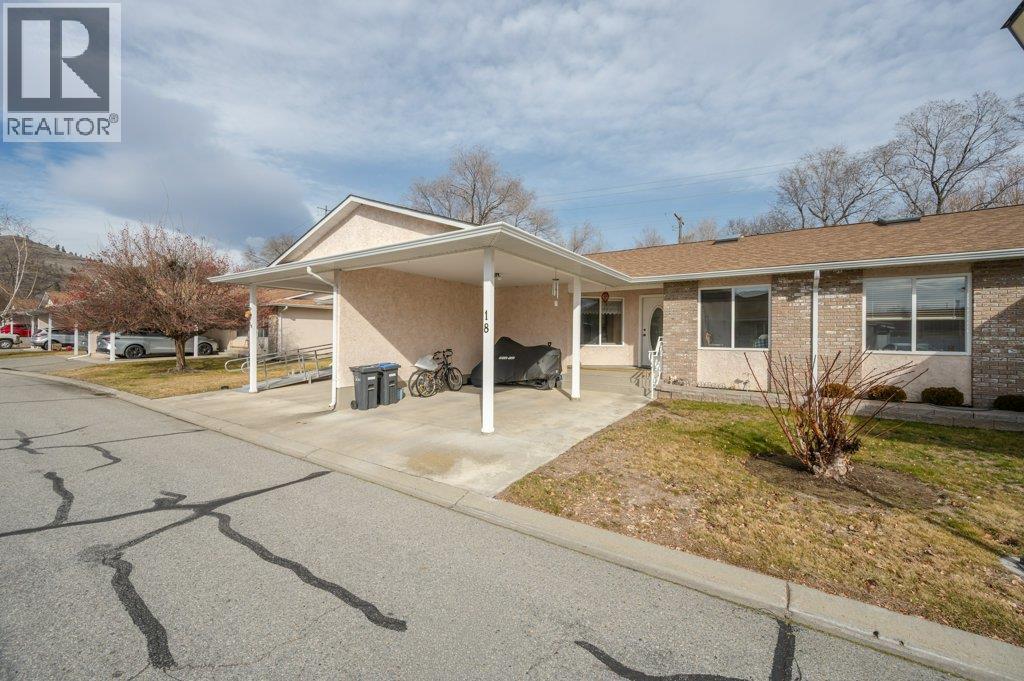 115 REDWING Place Unit# 18, Oliver | Real Estate Listings