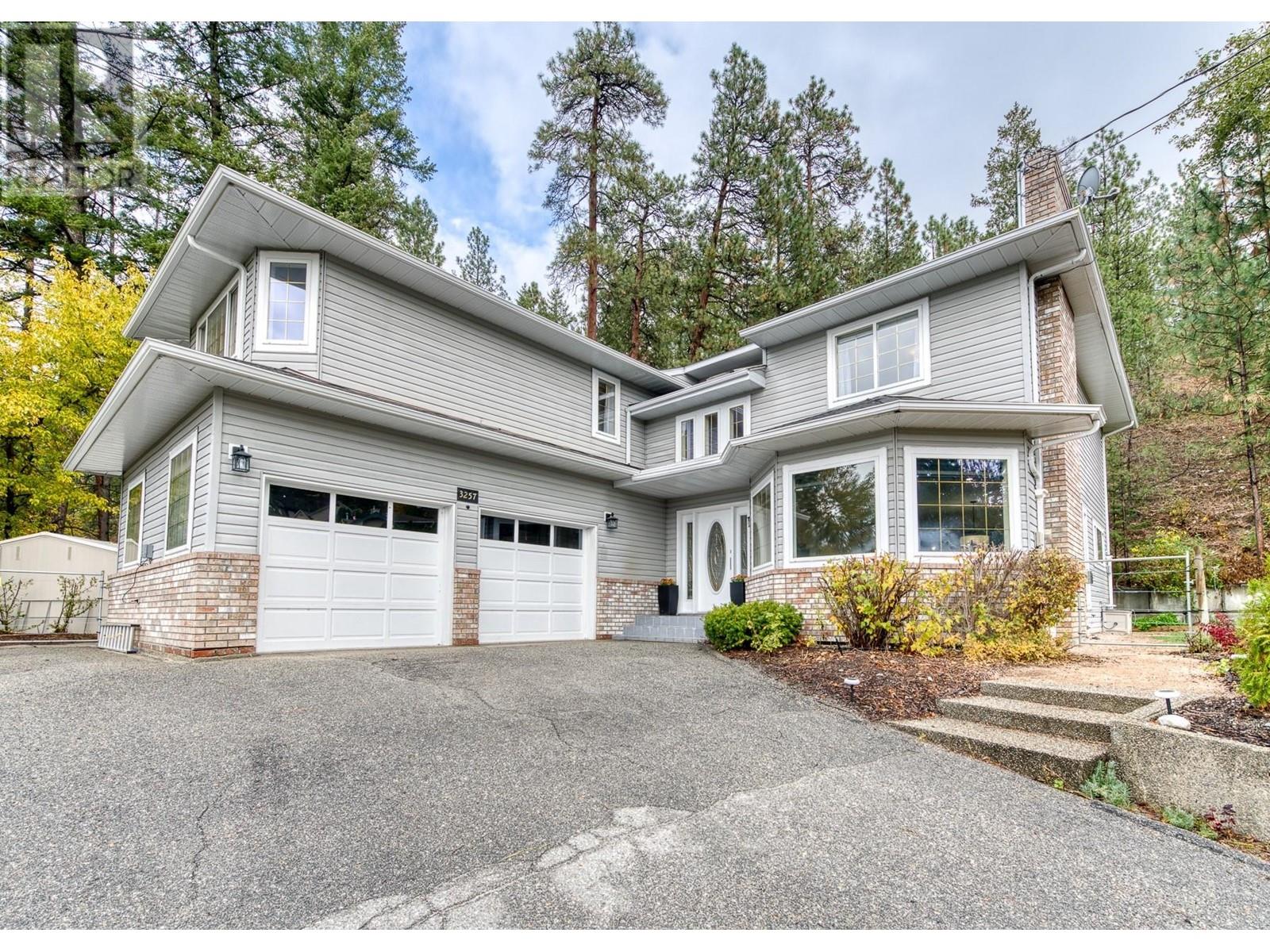  3257 JUNIPER Drive, Naramata