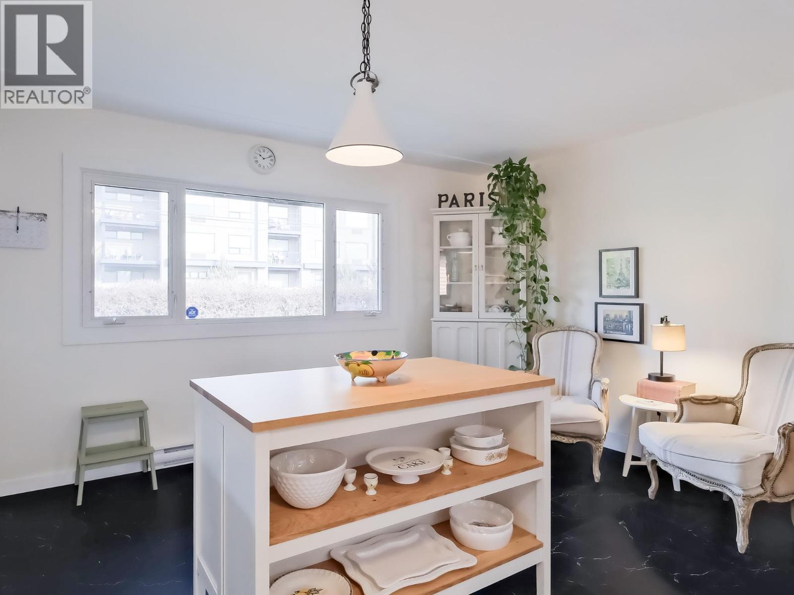 210 YORKTON Avenue, Penticton