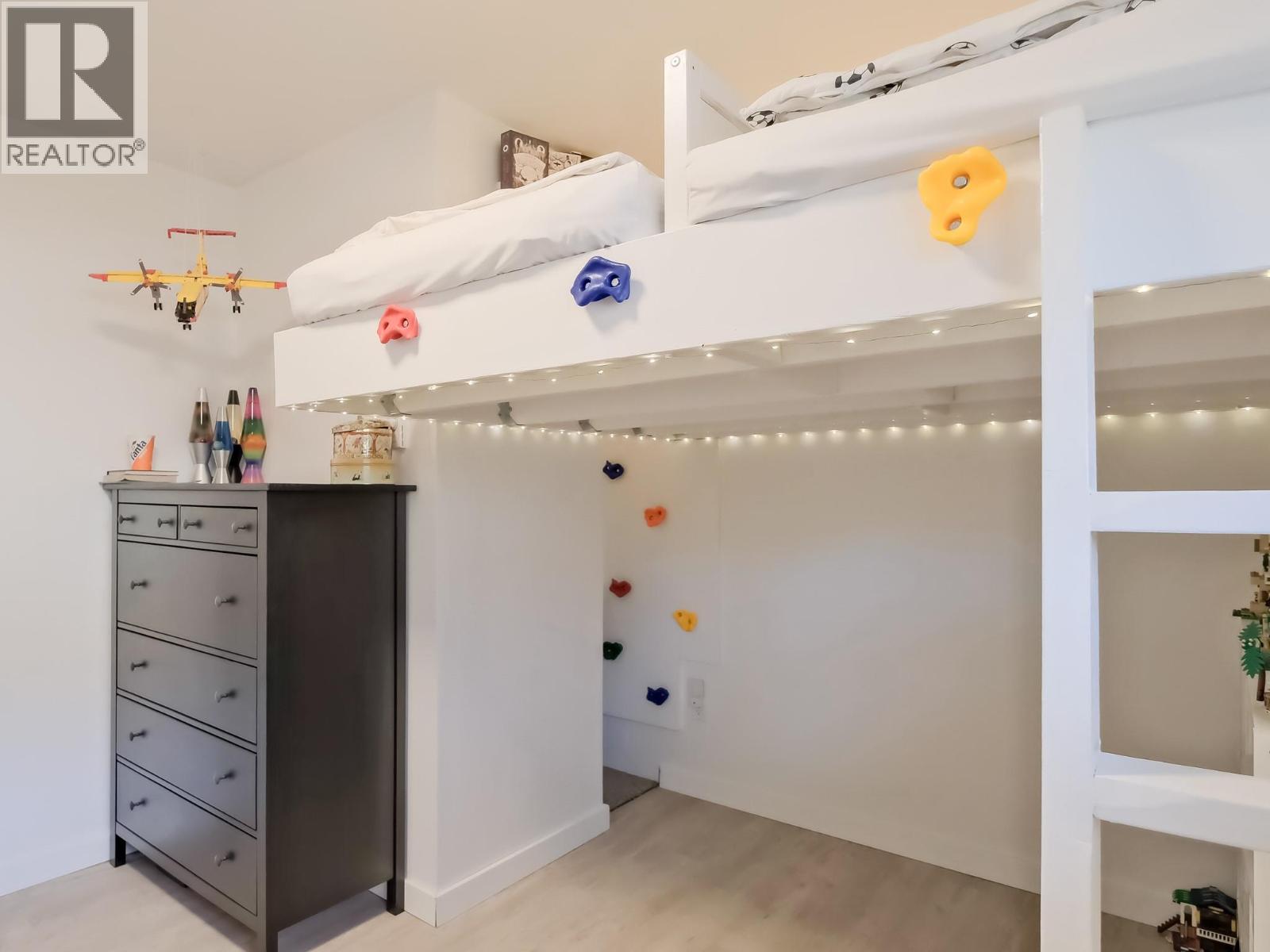 210 YORKTON Avenue, Penticton