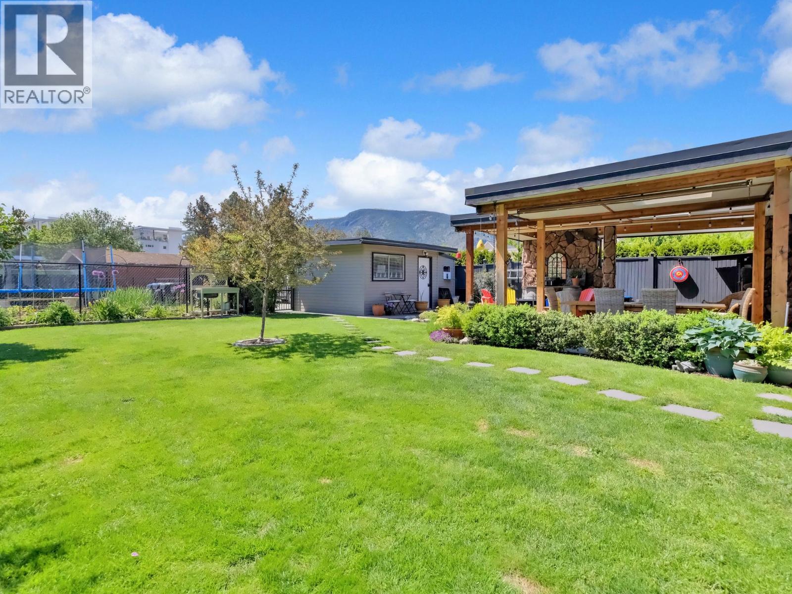 210 YORKTON Avenue, Penticton