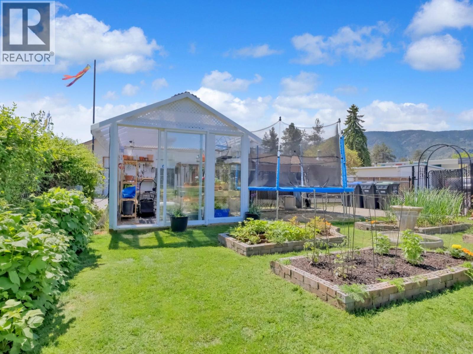 210 YORKTON Avenue, Penticton