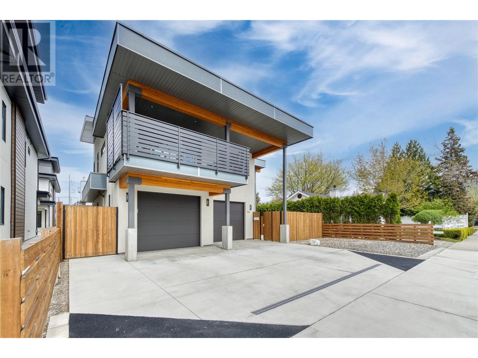  700 CHURCHILL Avenue, Penticton