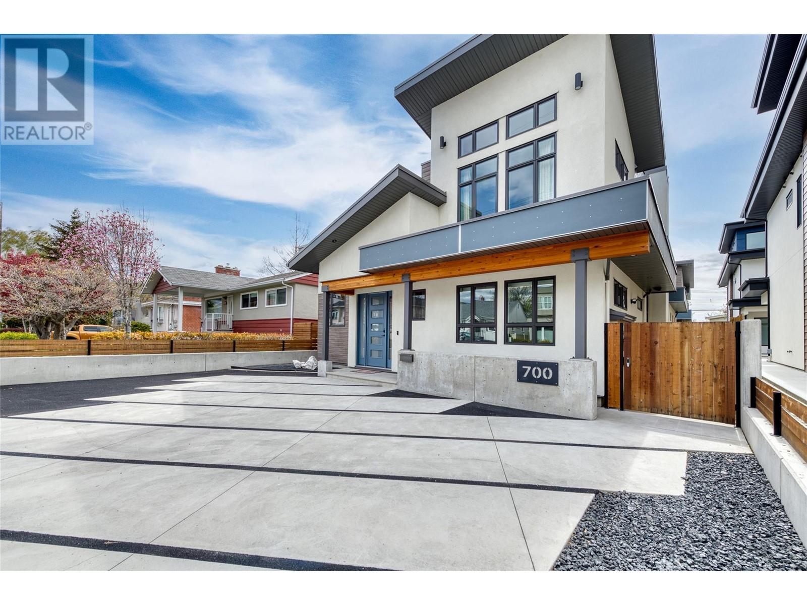  700 CHURCHILL Avenue, Penticton