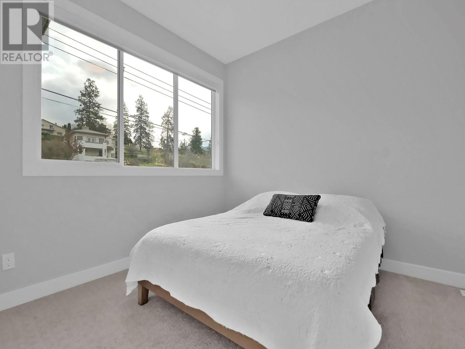 105 253 NORTON Street, Penticton
