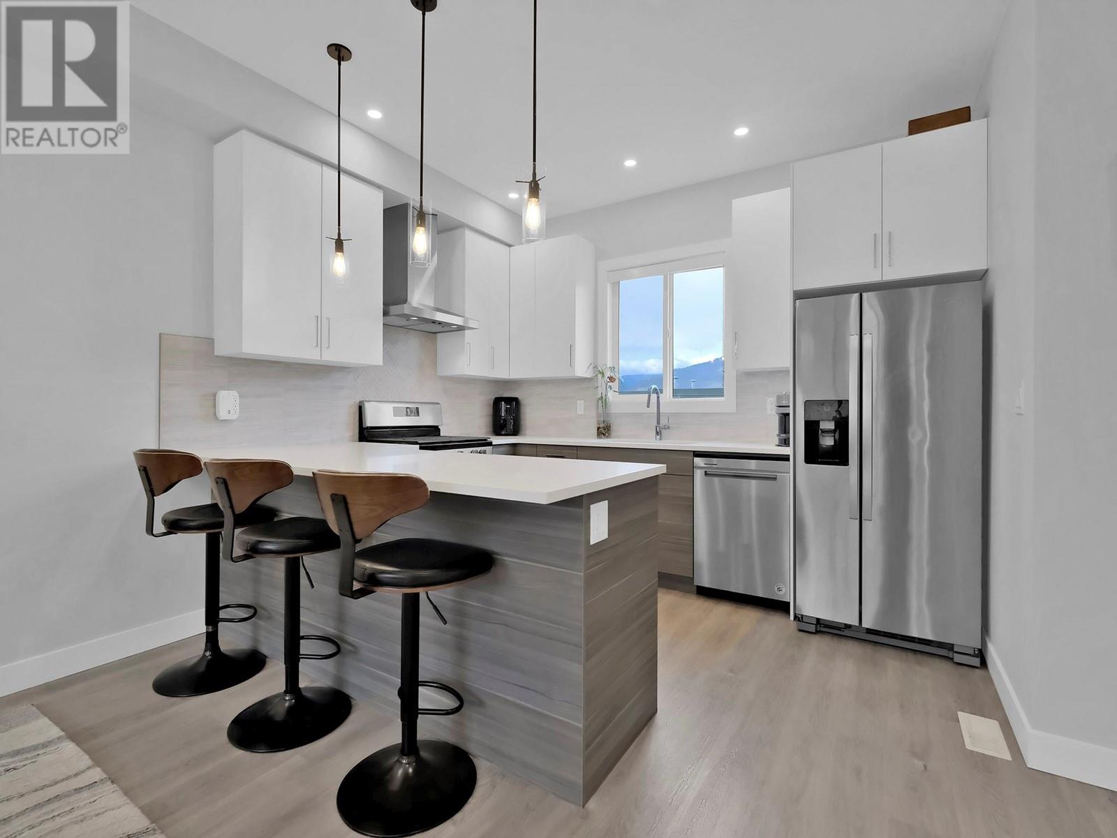 105 253 NORTON Street, Penticton