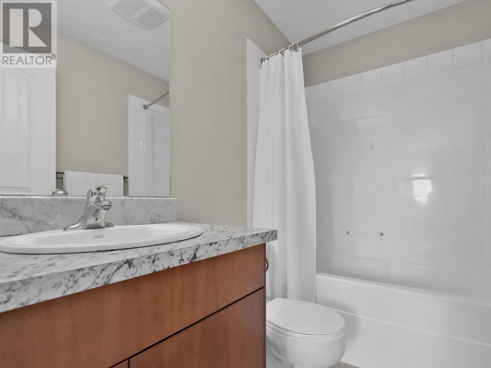 102 598 WESTMINSTER Avenue West, Penticton