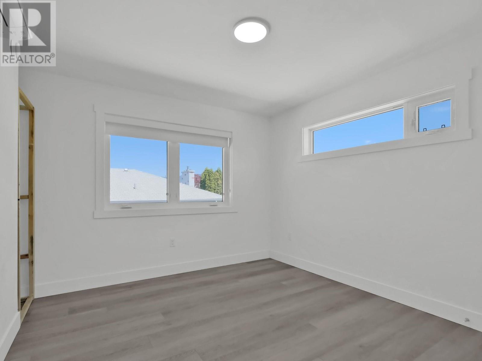  54 GRANBY Avenue, Penticton