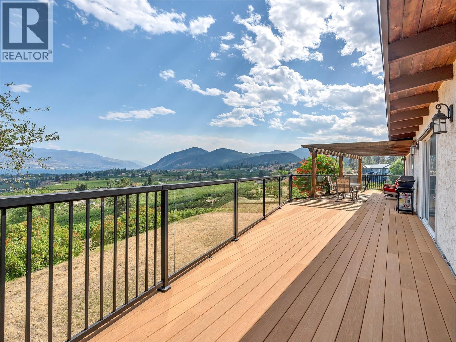 9402 FRONT BENCH Road, Summerland