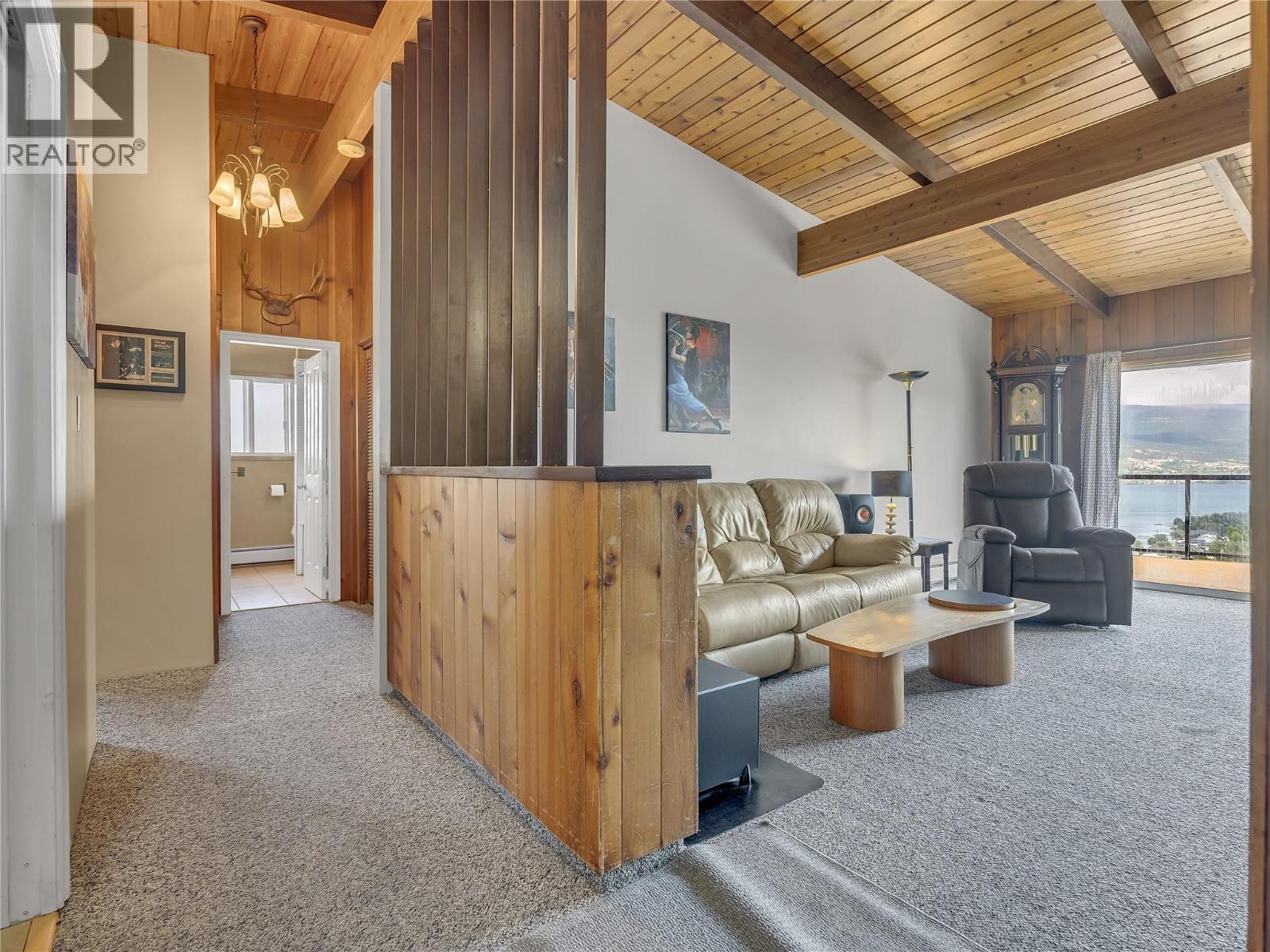 9402 FRONT BENCH Road, Summerland