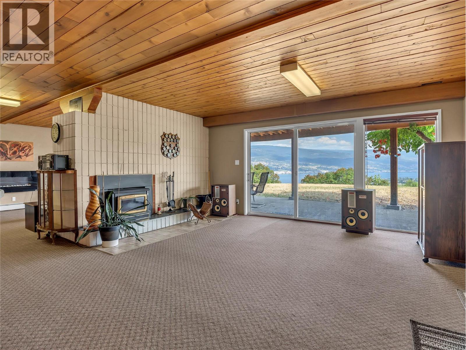 9402 FRONT BENCH Road, Summerland