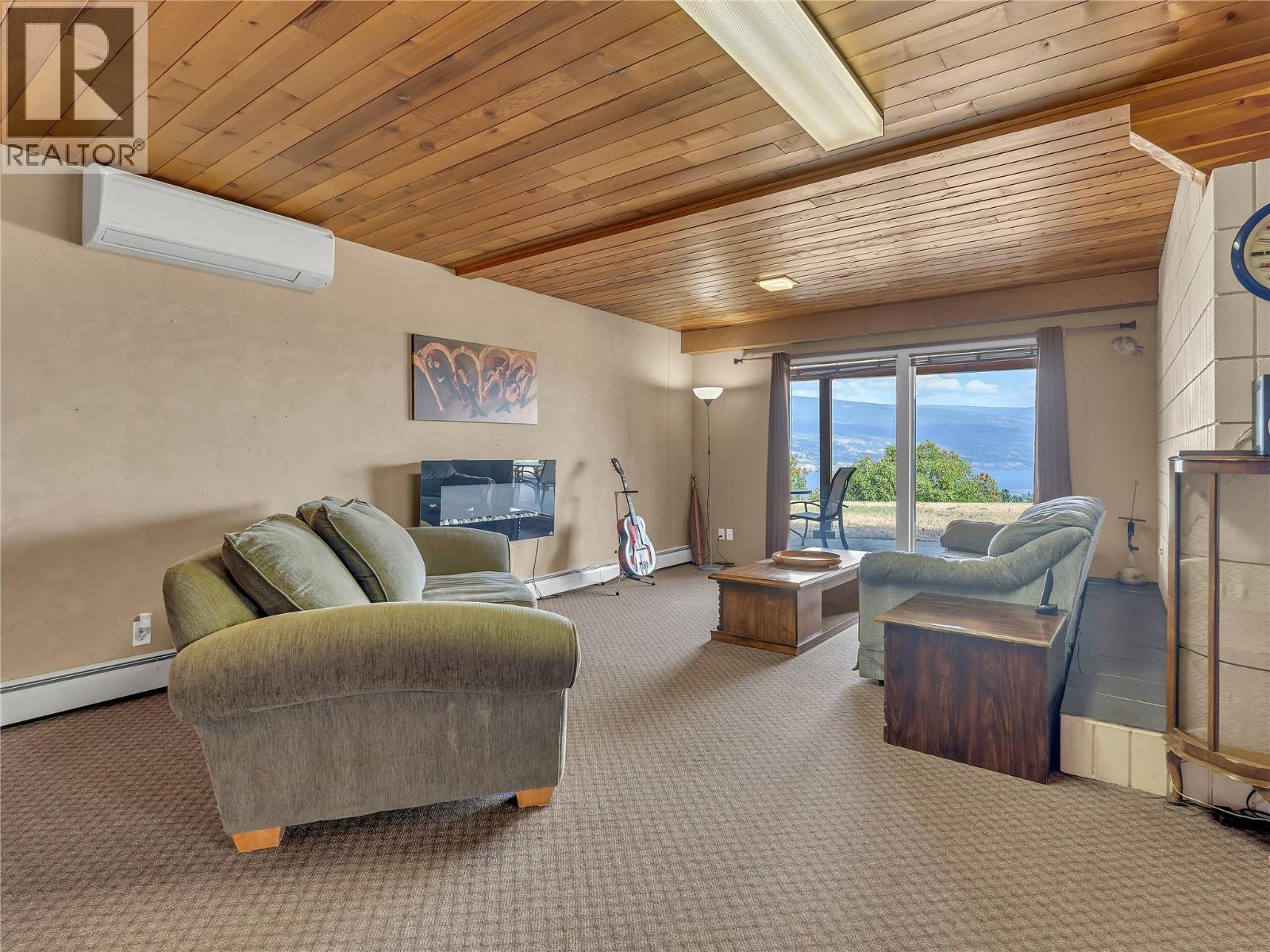 9402 FRONT BENCH Road, Summerland