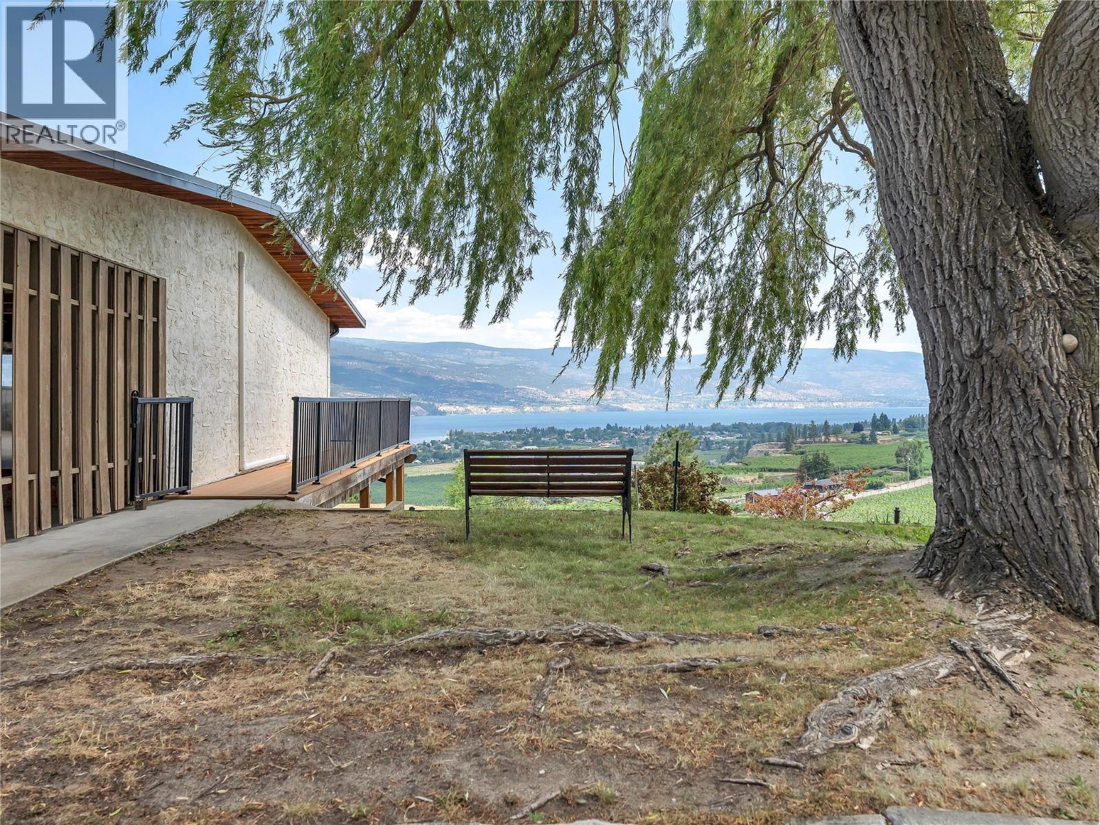9402 FRONT BENCH Road, Summerland