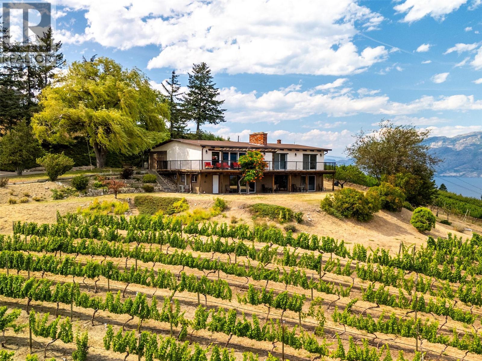 9402 FRONT BENCH Road, Summerland