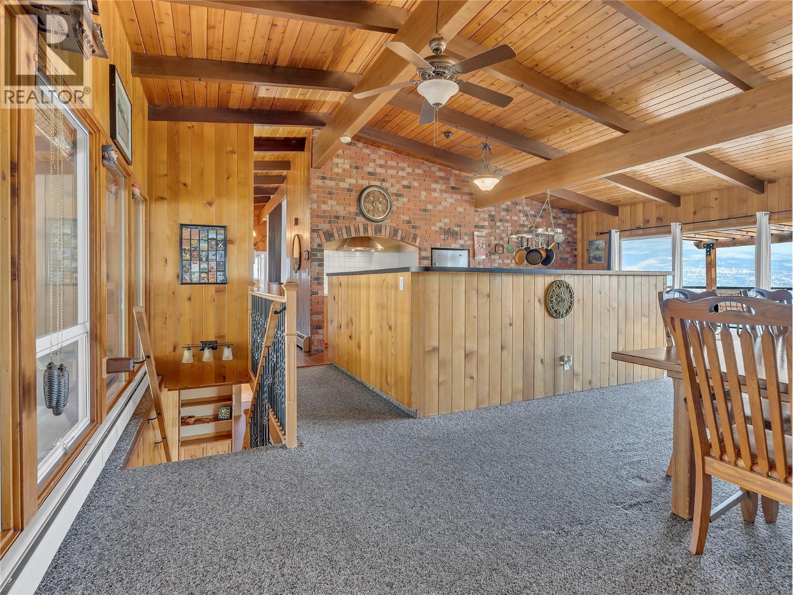 9402 FRONT BENCH Road, Summerland