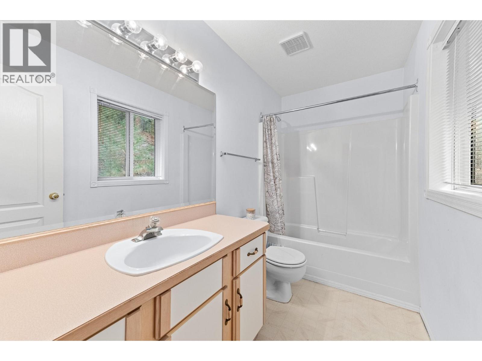  3257 JUNIPER Drive, Naramata