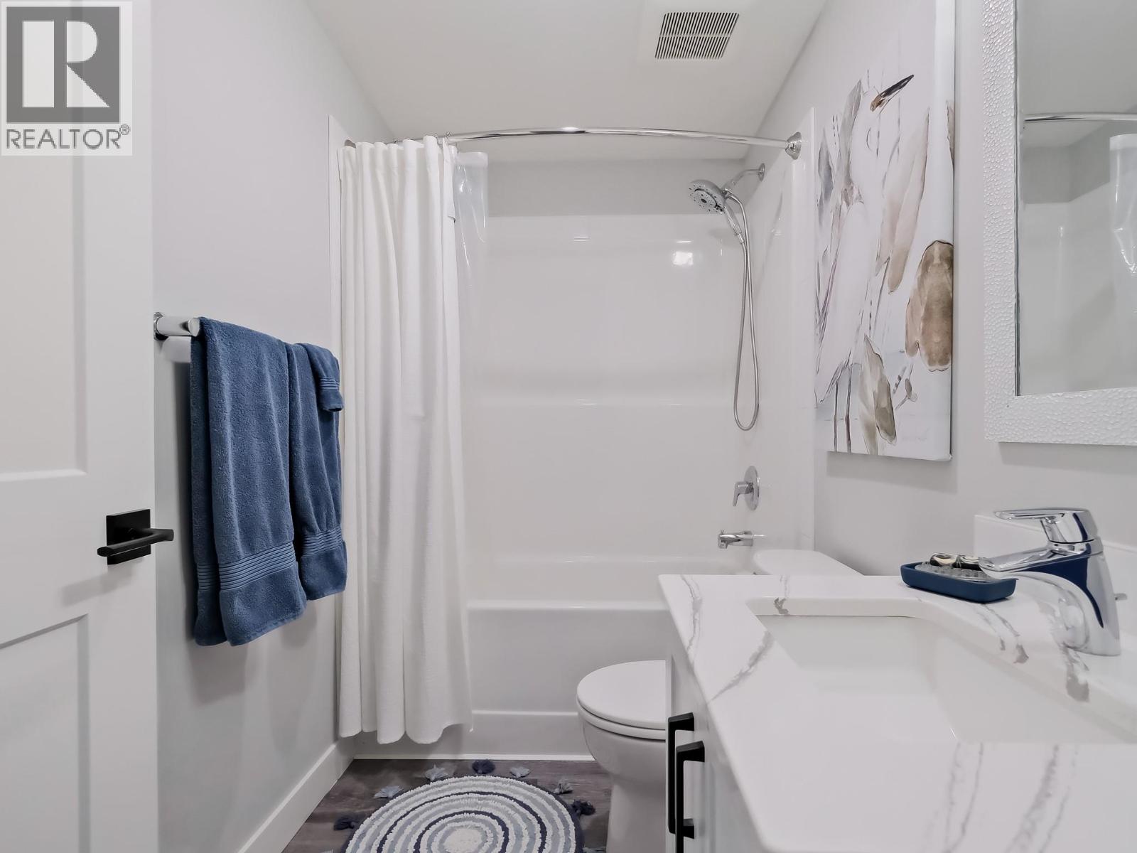 7016 WREN Drive, Osoyoos