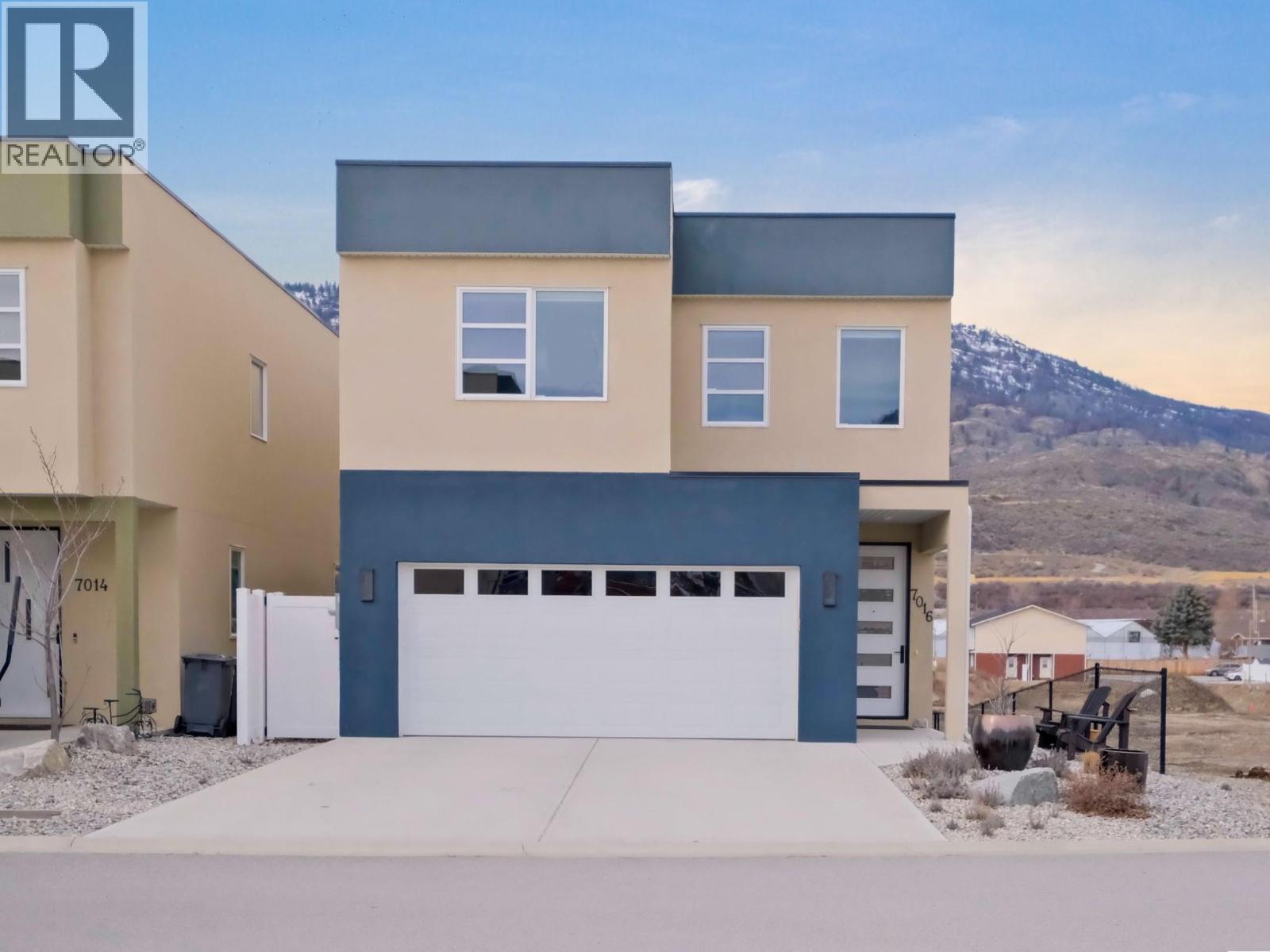 7016 WREN Drive, Osoyoos