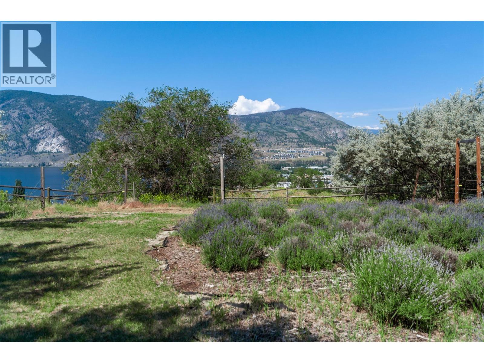 3575 VALLEYVIEW Road, Penticton