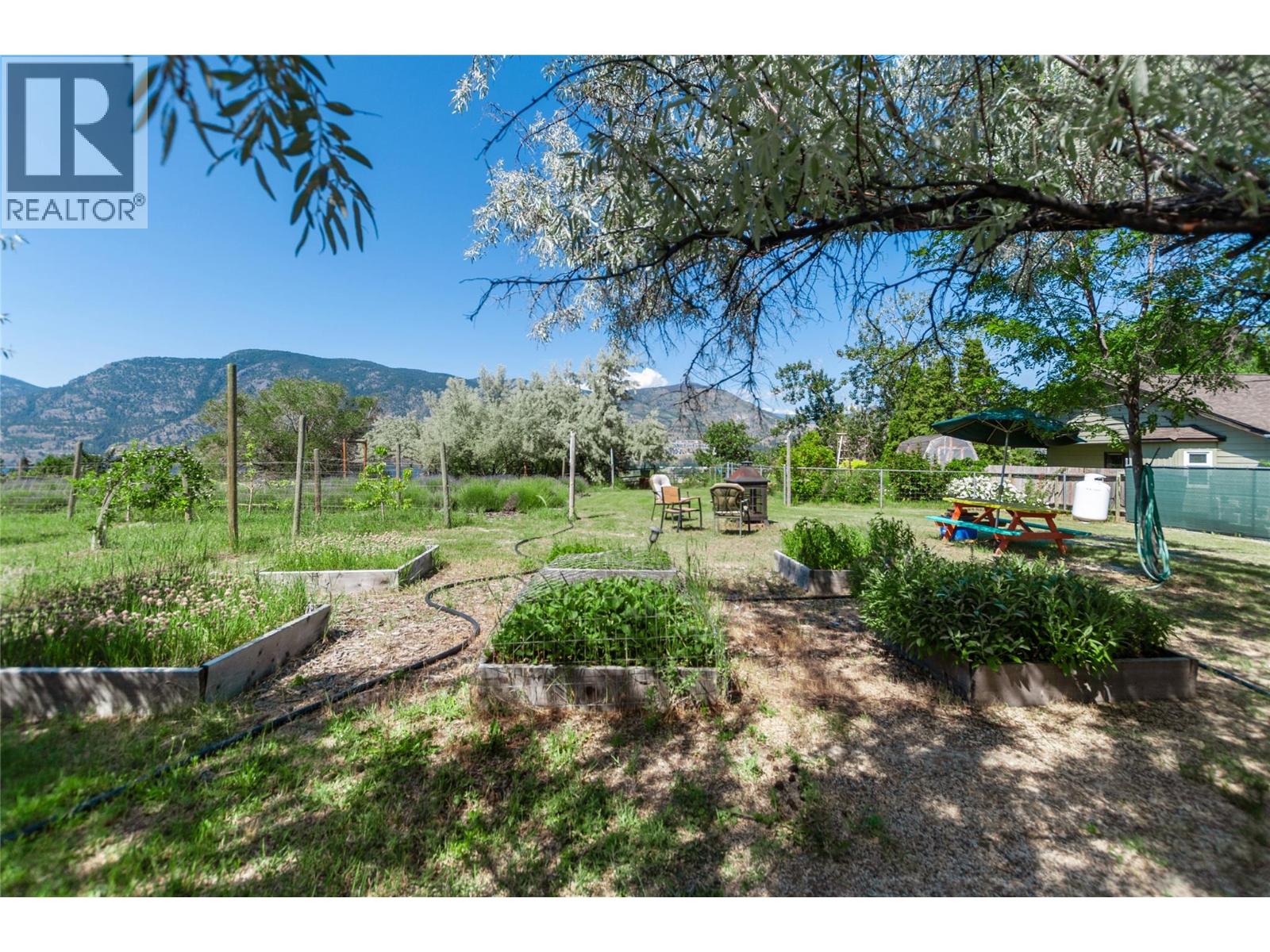 3575 VALLEYVIEW Road, Penticton