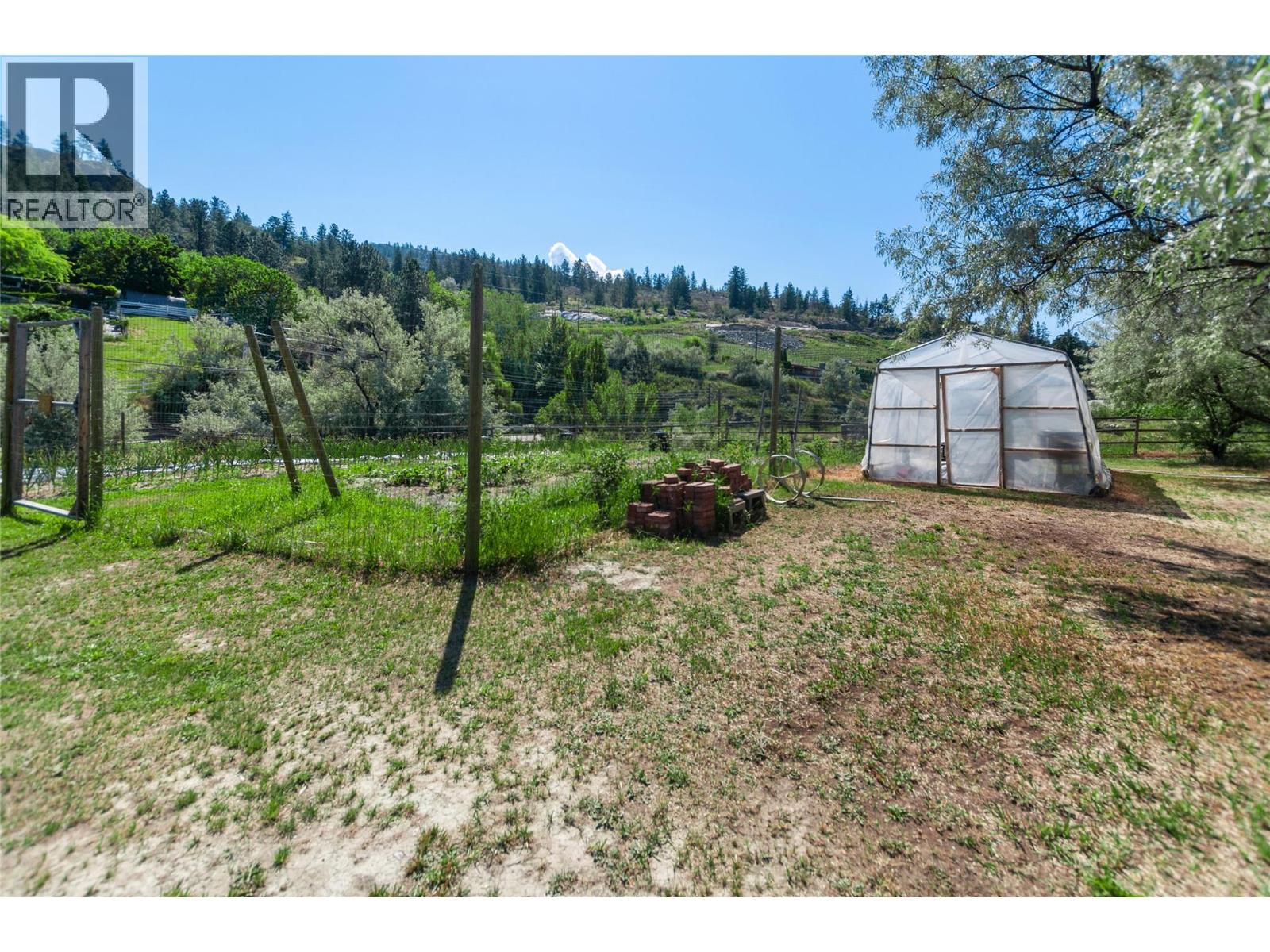 3575 VALLEYVIEW Road, Penticton