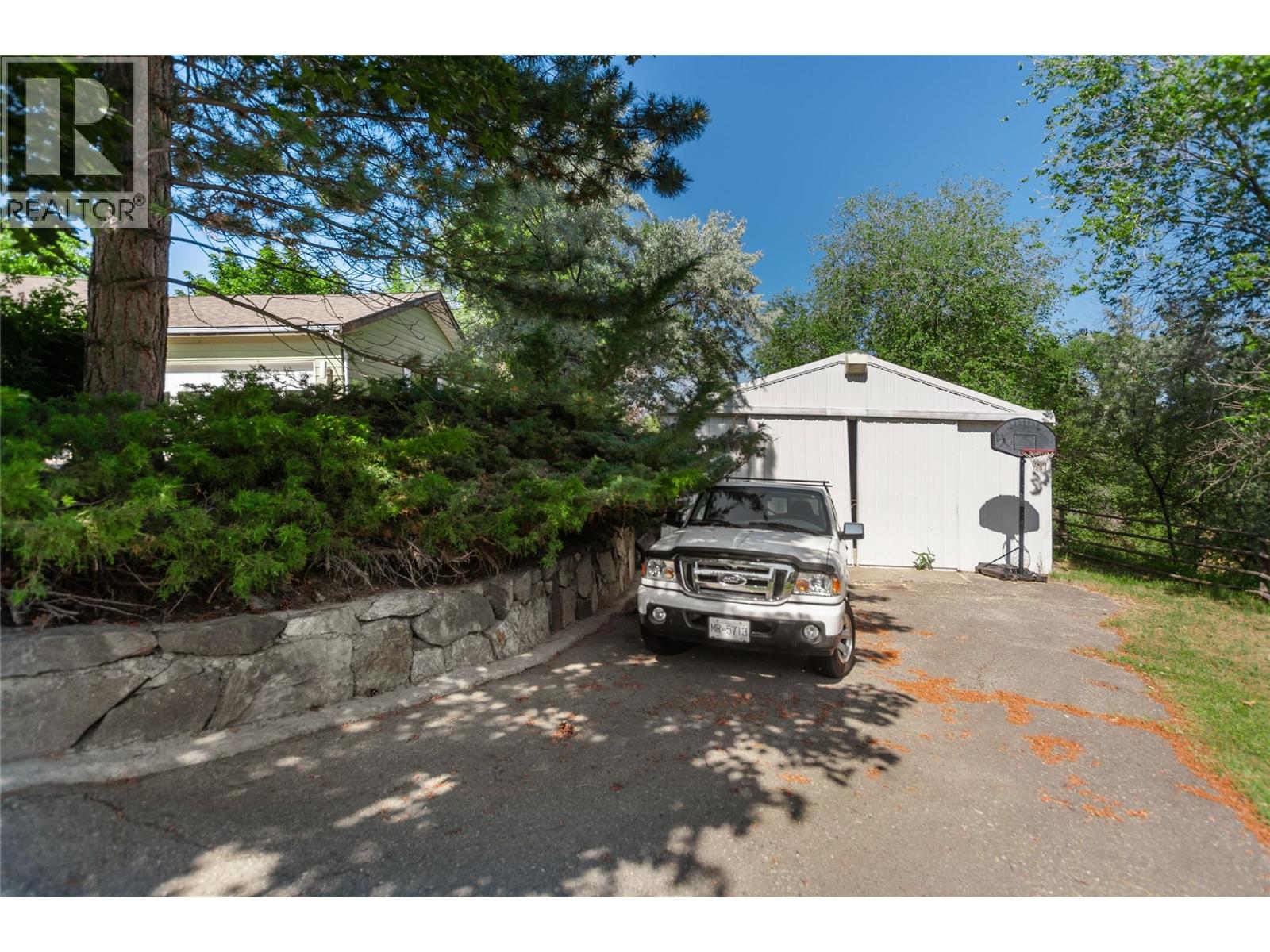 3575 VALLEYVIEW Road, Penticton