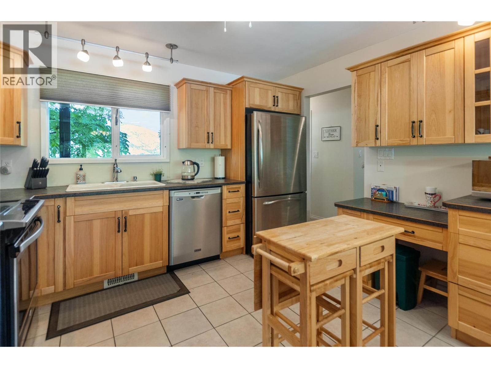 3575 VALLEYVIEW Road, Penticton