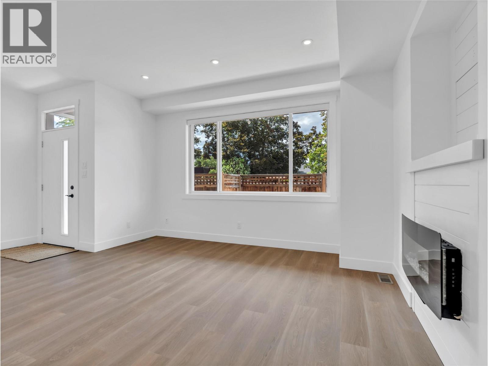 453 MAURICE Street Unit# 102, Penticton