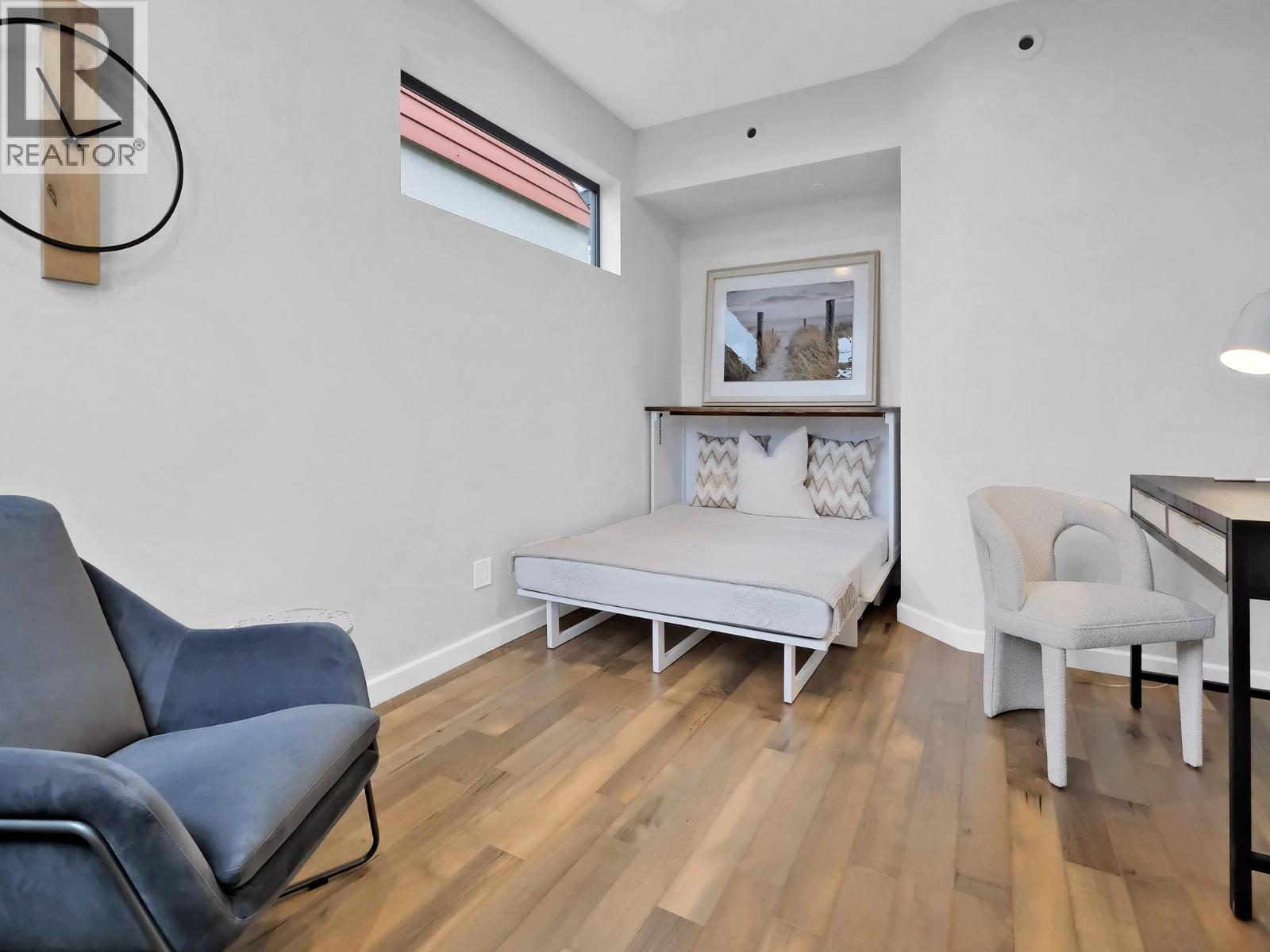 700 CHURCHILL Avenue, Penticton