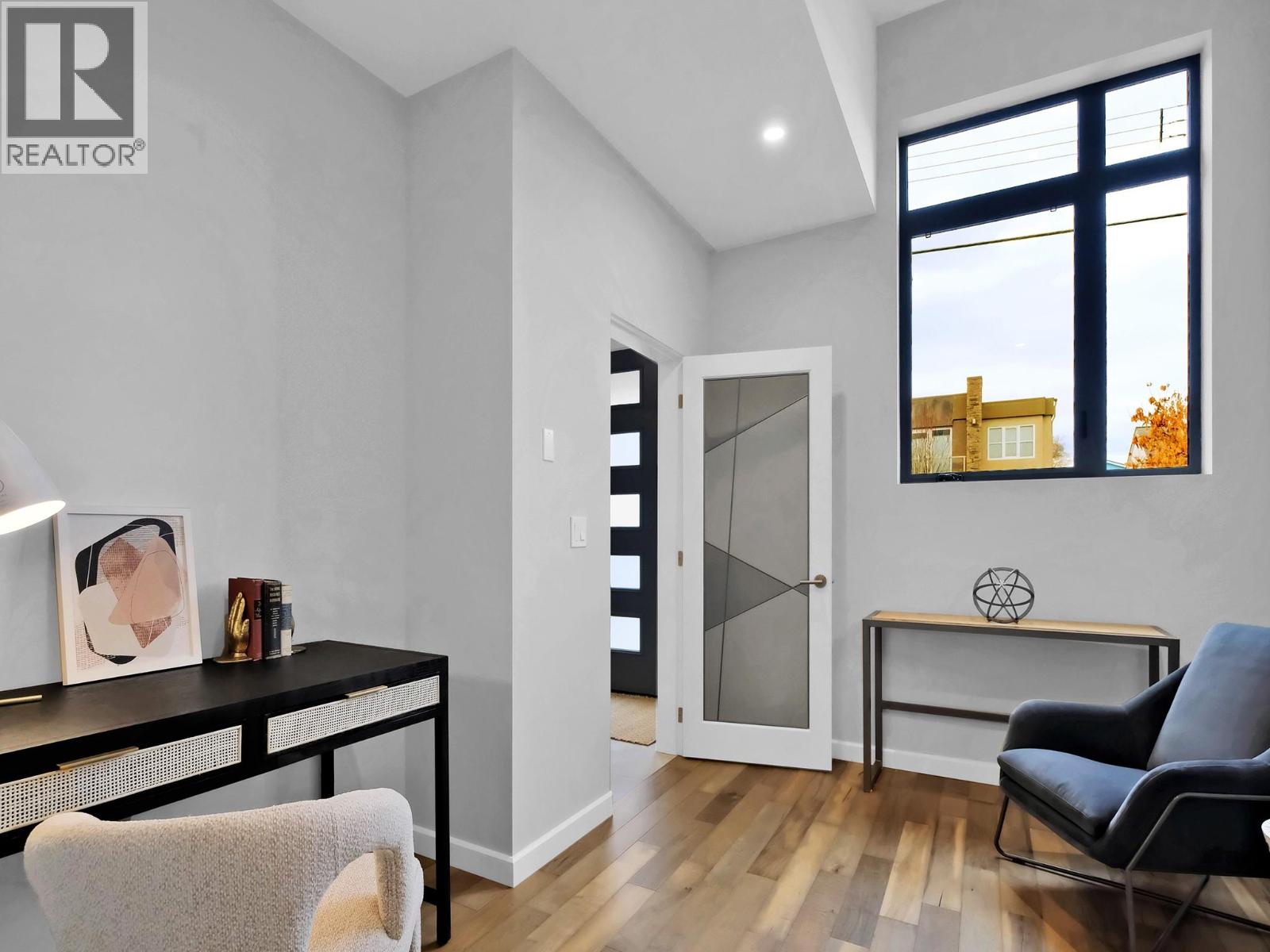 700 CHURCHILL Avenue, Penticton