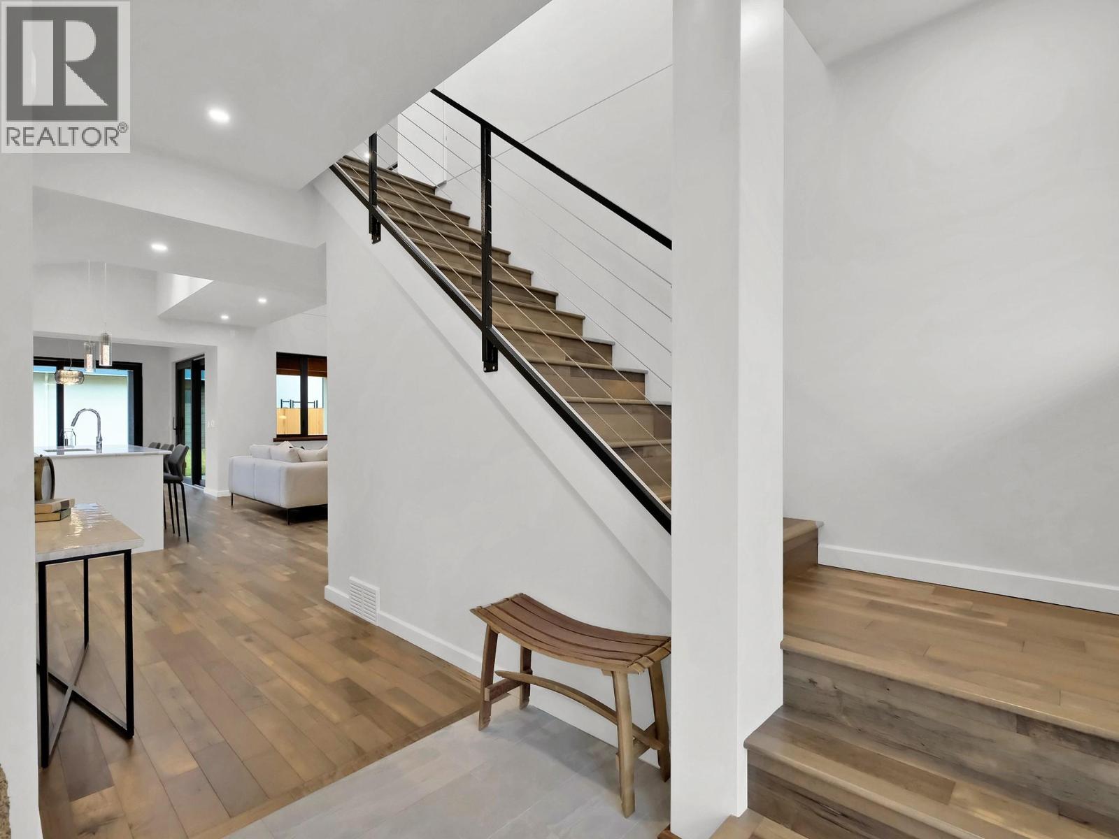 700 CHURCHILL Avenue, Penticton