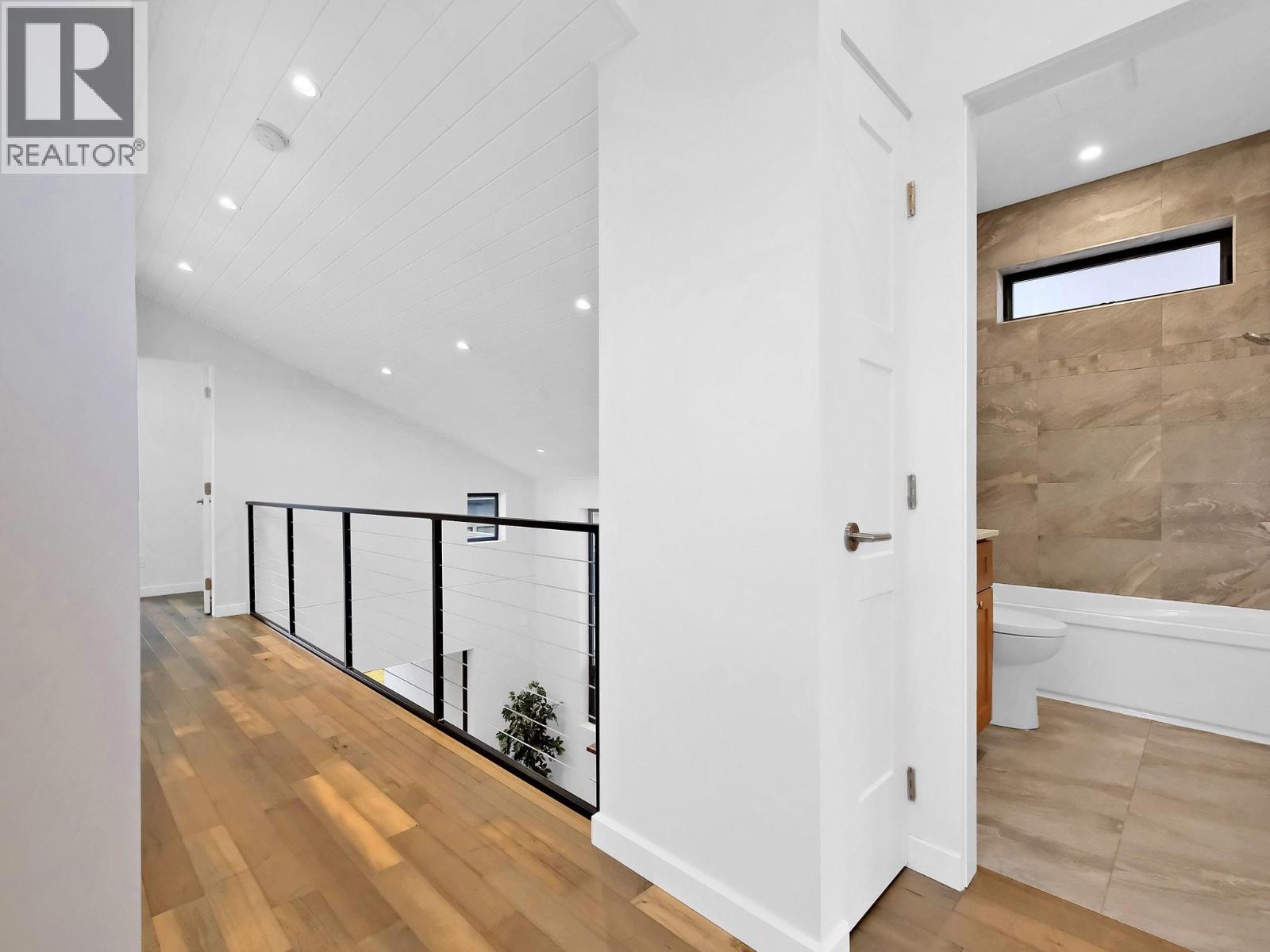 700 CHURCHILL Avenue, Penticton