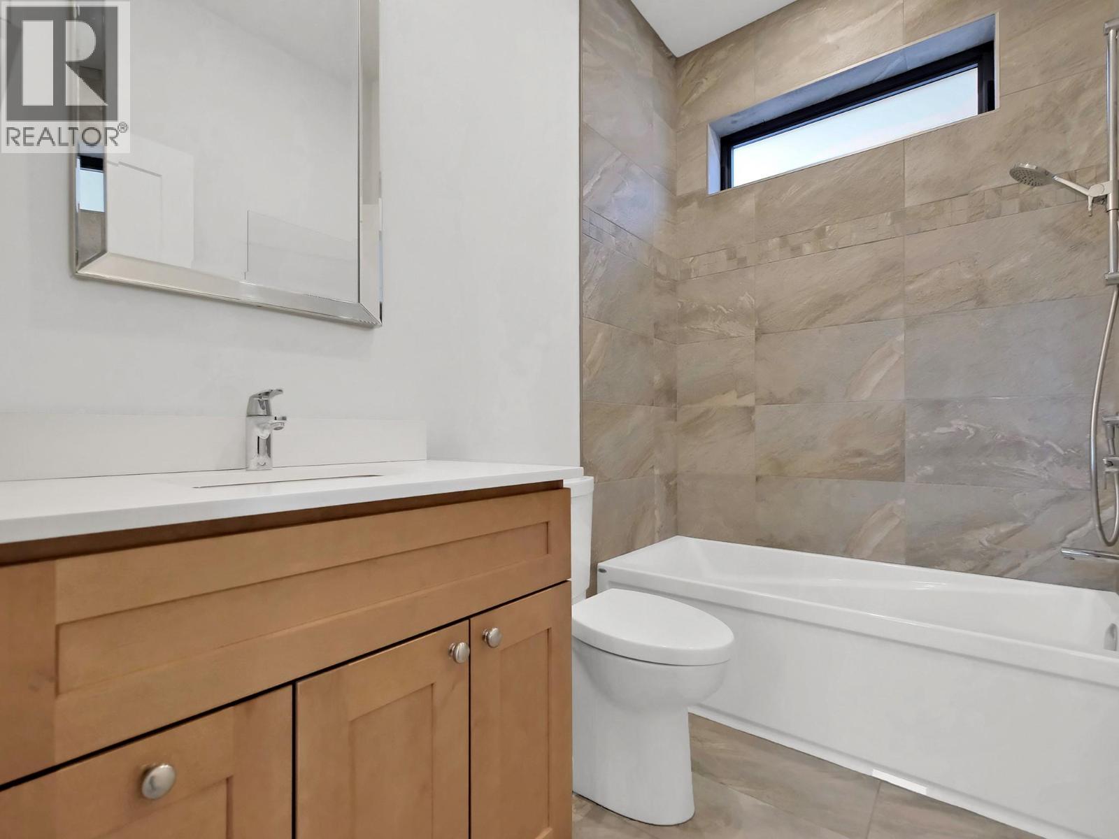 700 CHURCHILL Avenue, Penticton