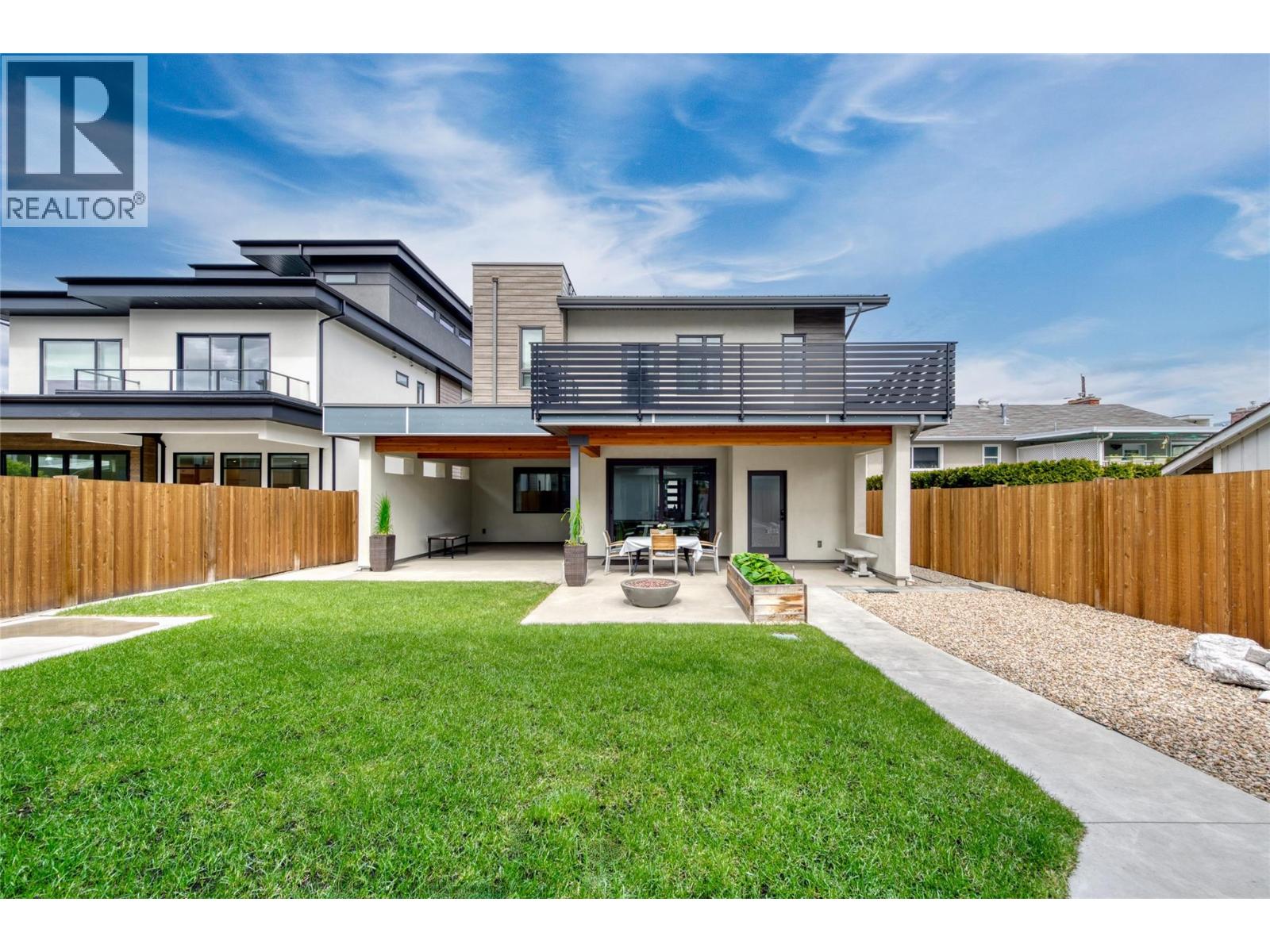 700 CHURCHILL Avenue, Penticton