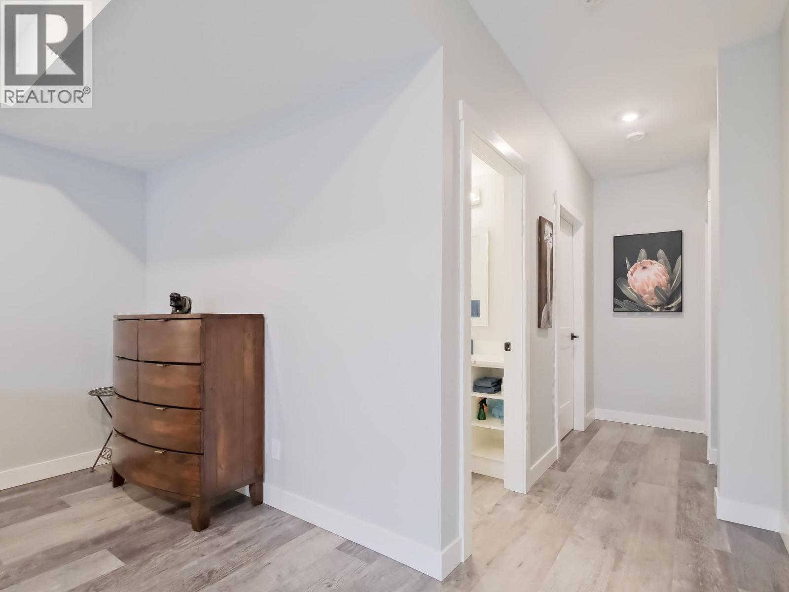 7016 WREN Drive, Osoyoos