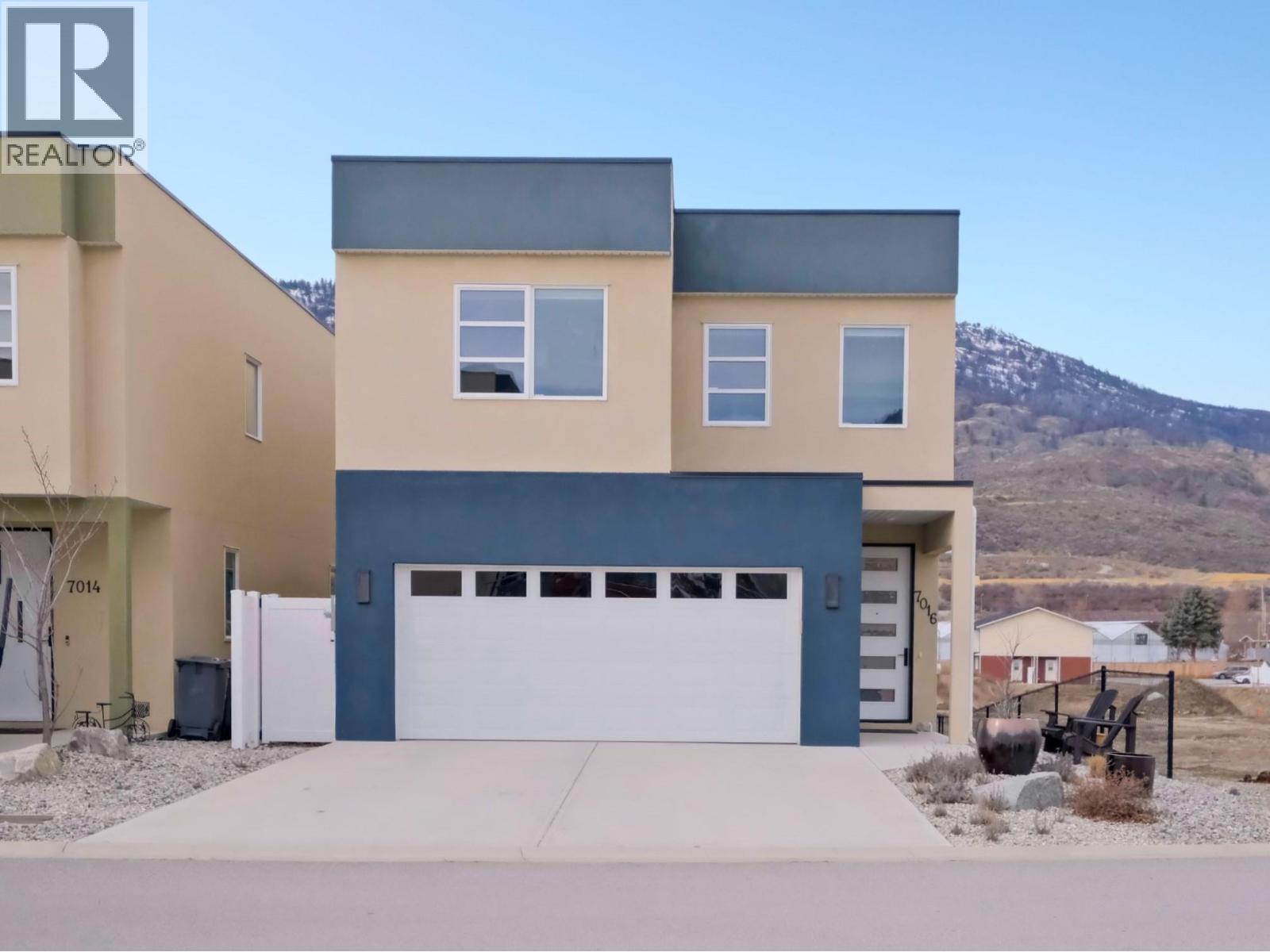 7016 WREN Drive, Osoyoos